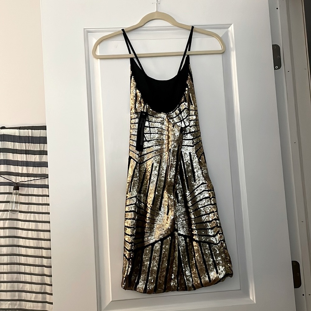 Woman’s Never worn Wyler sequin dress